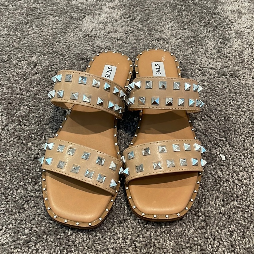 Steve madden studded sandals 6.5